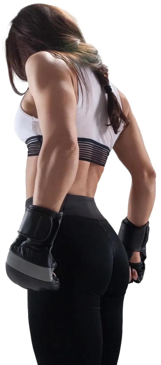 Femme qui s'entraîne à la boxe.